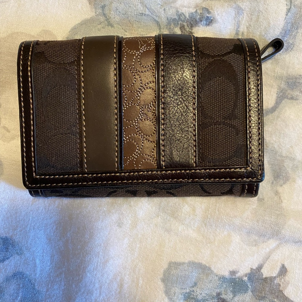 New without tags Coach wallet.